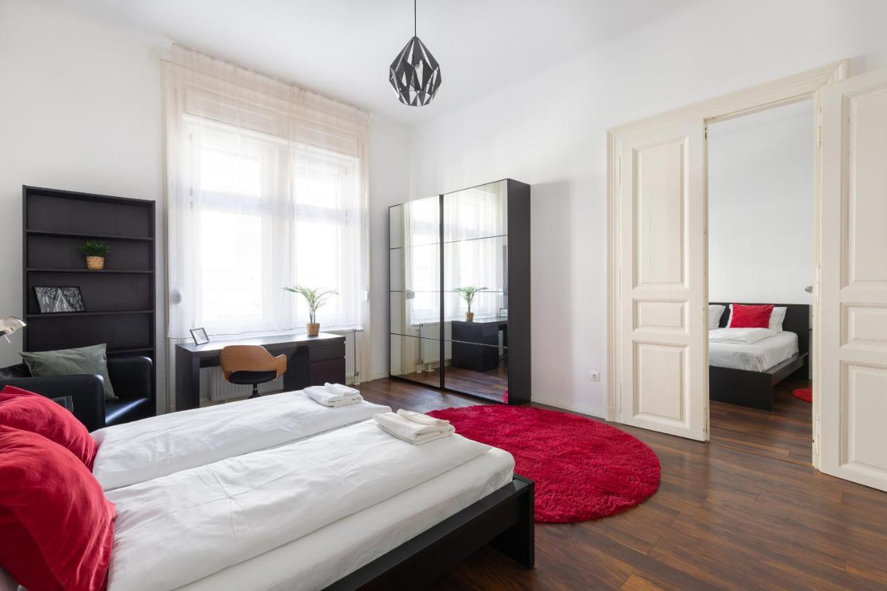 Red Dot One - New Unit In Heart Of Jewish Quarter Apartamento Budapeste Exterior foto